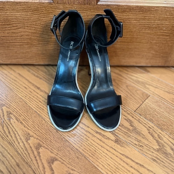 BCBG ankle strap heels - Picture 3 of 7